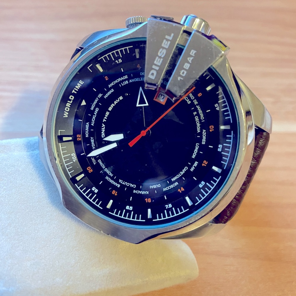 Diesel Mega Chief World Time Watch